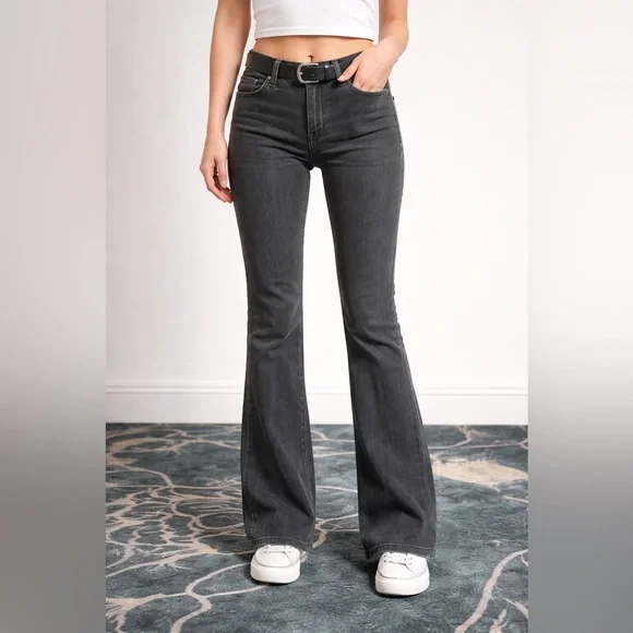 7 For All Mankind Flare Jeans size 23 - Picture 1 of 6